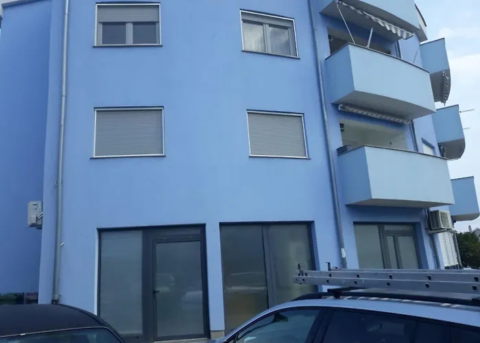 Apartman With Parking Space - 23692 Zadar