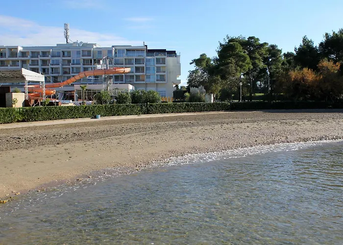 Apartman With Parking Space - 23692 *