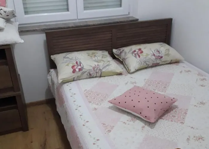 With Parking Space - 23692 Zadar