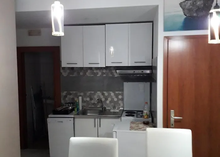 With Parking Space - 23692 דירה